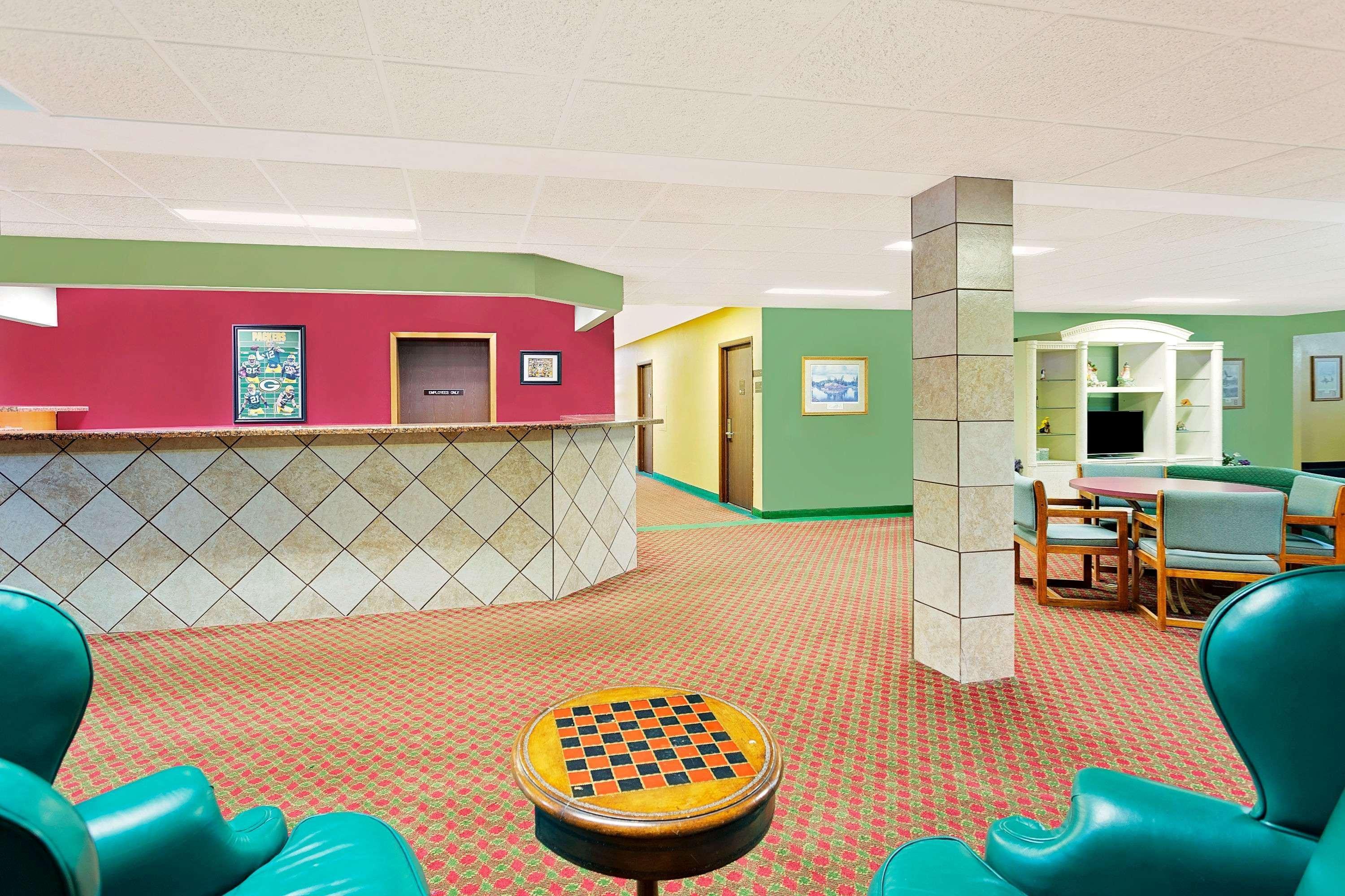 Hotel Super 8 By Wyndham Sturgeon Bay Exterior foto