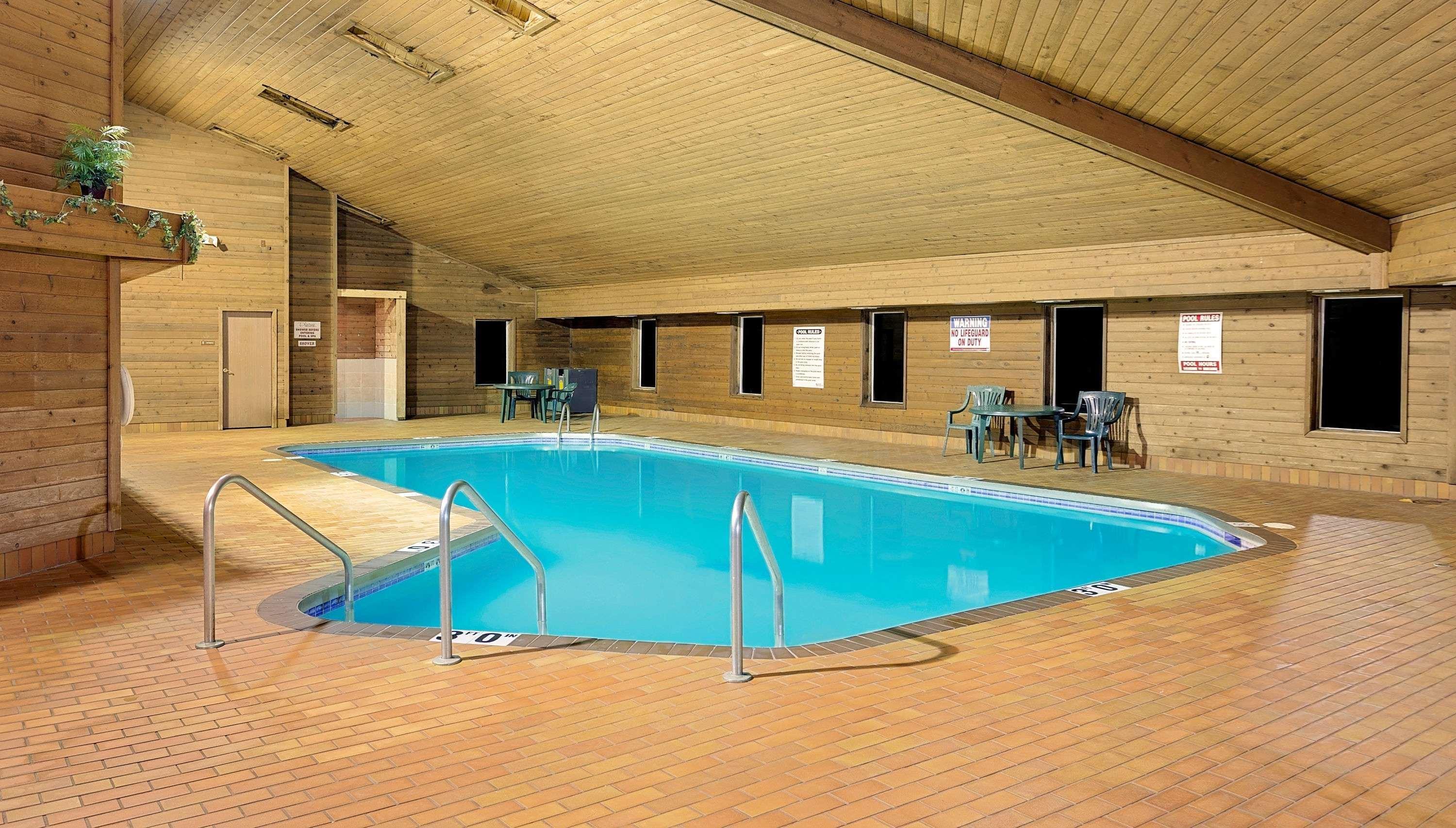 Hotel Super 8 By Wyndham Sturgeon Bay Exterior foto
