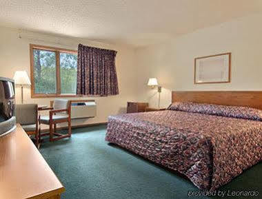 Hotel Super 8 By Wyndham Sturgeon Bay Exterior foto